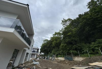 Casa individuala, 140 mp, 4 camere, teren liber 300 mp, Dezmir - 1