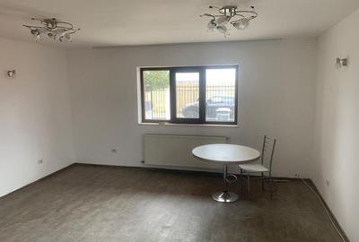 Casa/Vila Tatarasi - 740 euro - 4