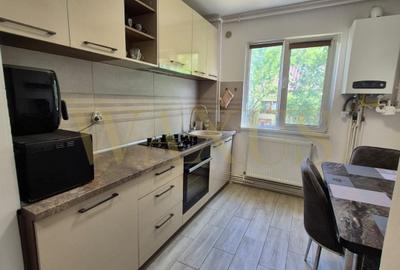 Apartament de vanzare 3 camere ,Manastur, Cluj-Napoca - 1