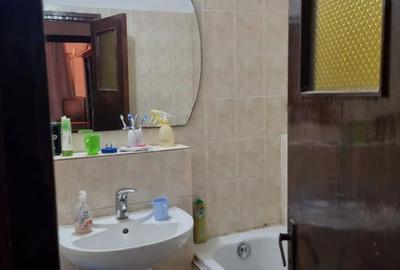 2 camere | decomandat |bloc 1979 | 4 minute Auchan/Parc/Piata - 5
