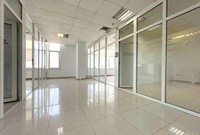 Spatiu de birouri / Cladire noua/ paza - 1