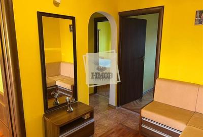 Apartament cu 3 camere decomandat cu balcon in Vasile Aaron - 12