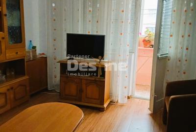 Apartament cu 3 camere de vanzare zona centrala - 1