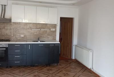 Casa mobilata si utilata pe strada linistita cu acces usor - 14