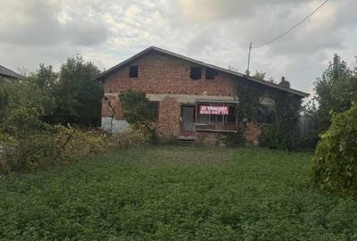 Casa ( modernizare sau demolare ) + teren generos - 1