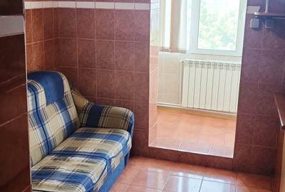 Apartament 3 camere, decomandat, mobilat, situat în cartierul Dorobanți 2 - 6