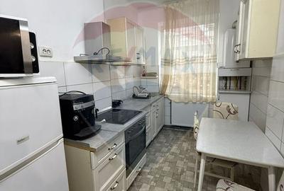 Apartament cu 3 camere de inchiriat in zona Ultracentral - 1