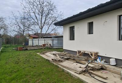 Casa cu 3 camere 80 mp, teren 650 mp, gazon, centru Holboca - 5