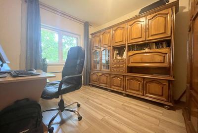 Apartament 4 camere decomandat – Calea Șagului, str. Luceafărul - 8
