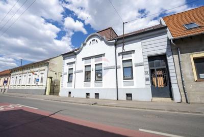 De vânzare casă cu 6 camere, ultracentral – str. Moscovei - 20
