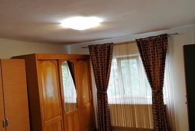 Apartament cu 2 camere decomandat, etajul 2/4, zona CUG - 5