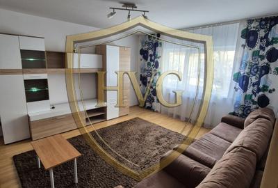 Apartament cu 3 camere decomandat, mobilat în Nerva Traian