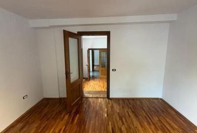 Casa individuala cu 4 camere - Bulevardul Expozitiei - 7