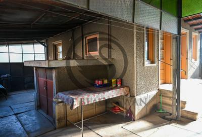 Casa cu 6 camere de vanzare | Zona Ultracentrala, Baicoi | Comision 0% - 24