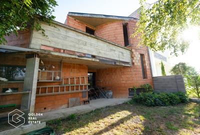 Schimb 1/2 Duplex avangardist la roșu în Moșnița Nouă cu apartamen - 2