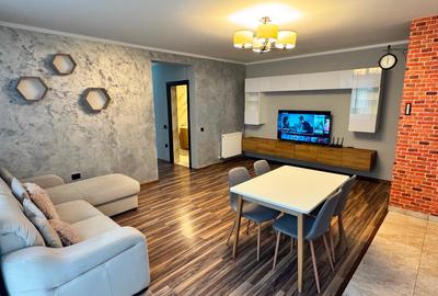 PF: Închiriez Apartament 3 camere | 65 mp + balcon 10 mp, zona Eroilor, parcare - 1