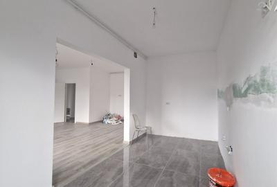 Apartament cu 3 camere decomandat în Decebal