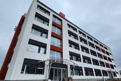 Inchiriez cladire de birouri/clinica - 1