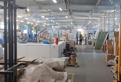 Vanzare hala Bd. Timisoara 2231 mp, toate utilitatile, teren 3000 mp - 7