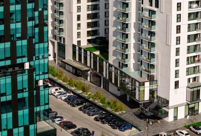 Apartament cu 4 camere semidecomandat în Cotroceni