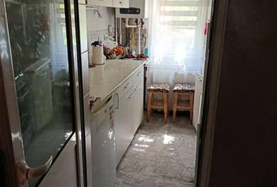 Etaj 1, fara risc, 2 camere zona Mircea cel Batran - 3