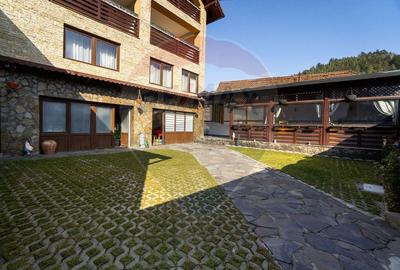Oportunitate rară: Casă de vacanță sau Pensiune în Poiana Mărului - 5