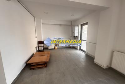 Spațiu comercial, de 50.00 mp, în Cetate