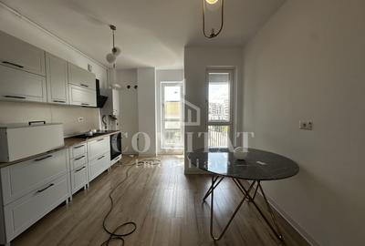 Apartament cu 2 camere semidecomandat, mobilat în Florești