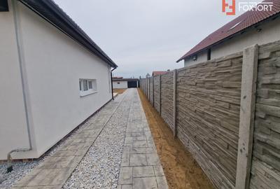 Casa individuala de vanzare cu 3 camere si teren de 710 mp - Izvin - 12