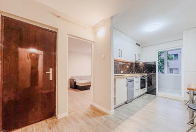 Apartament renovat decomandat|2 camere|Interservisan/Titulescu - 15