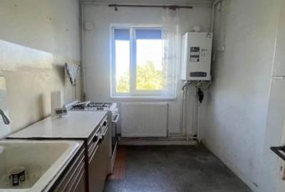 Apartament cu 2 camere semidecomandat în Tomis III