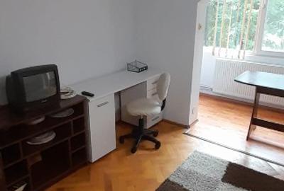 Apartament  3 camere decomandate, et.1, zona Soarelui - 3