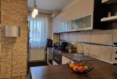 GIROC - 2 CAMERE - ETAJ INTERMEDIAR - PARCARE INCLUSA - ZONA EXCELENTA - 6