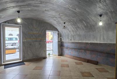 Spatiu comercial in centrul orasului Sighisoara - 3