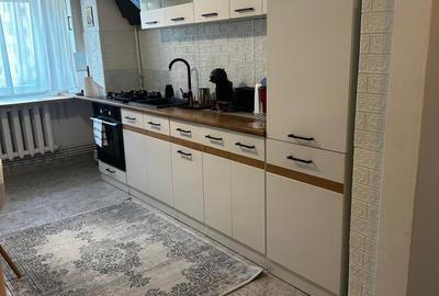 Gara - K - uri   Apartament  Termen  Lung 1+1  Mobilat   Utilat  Centrala  Gaze