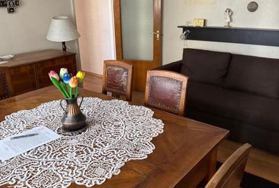 Se vinde un apartament de 3 camere in zona Obor, pe strada Masina de Paine - 8