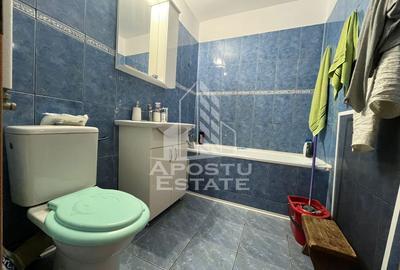 Apartament cu 3 camere, decomandat, 2 bai, zona Soarelui - 8