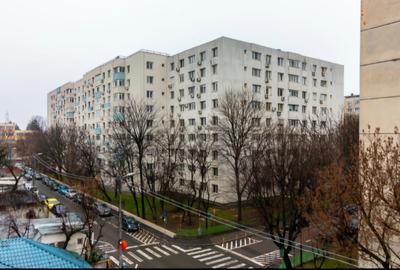 Apartament 3 camere Berceni metrou parcare centrala proprie - 2