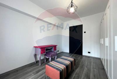 Apartament spațios de închiriat, strada Năsăud, bloc cu lift - 10