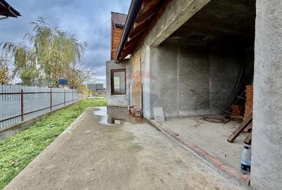 Casă / Vilă Caisului 90% gata - 21