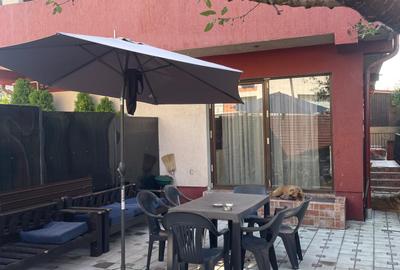 Locuință elegantă cu curte amenajată – parter + etaj, în spatele Pieței Delfinul - 1