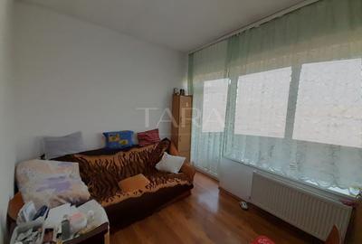 Apartament cu 3 camere în zonă centrală, compartimentat eficient. - 1