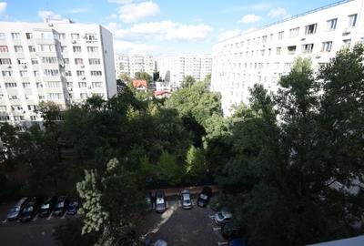 3 camere decomandat, 74 mp, metrou 1 Decembrie 1918 - 21