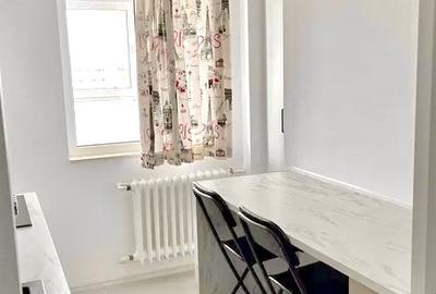 Apartament cu 2 camere semidecomandat, mobilat în Unirii