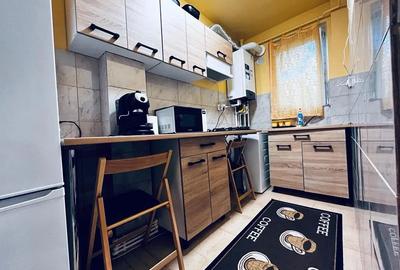 Apartament cu 2 camere, zona Podu Ros - 1