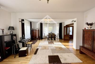 Vila 8 camere,5 bai,garaj,poarta automatizata,360mp utili-zona Tilisca - 34