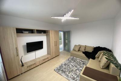 Apartament cu 2 camere decomandat, mobilat în Eroii Revoluției