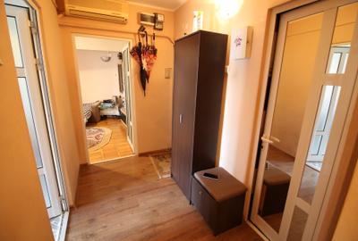 Apartament cu 3 camere decomandat în Siderurgiștilor