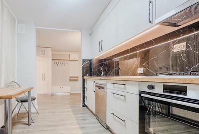 Apartament renovat decomandat|2 camere|Interservisan/Titulescu - 9