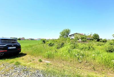 Teren intravilan in zona rezidentiala, la 1 km de A0 si A1 - 6